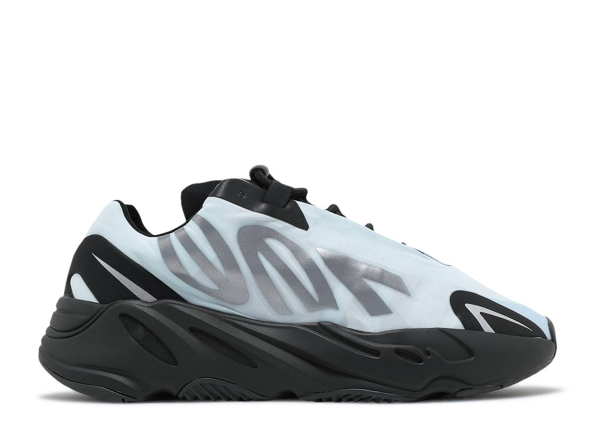 ADIDAS YEEZY BOOST 700 MNVN 