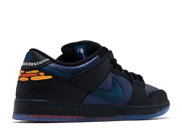 BLUETILE X NIKE SB DUNK 'BLACK MARINA WHITE'
