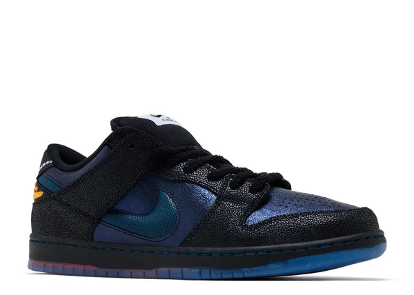 BLUETILE X NIKE SB DUNK 'BLACK MARINA WHITE'